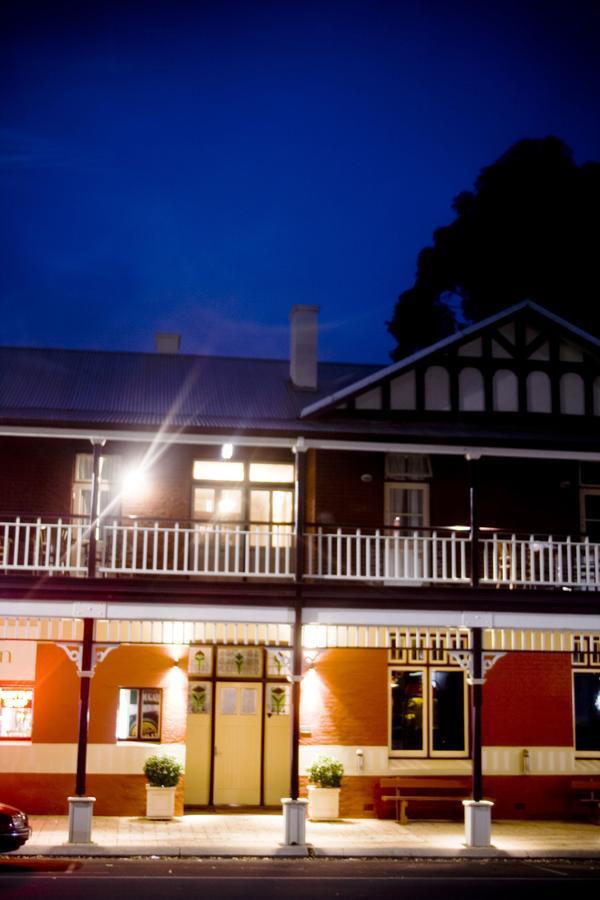 The Bridgetown Hotel Екстериор снимка